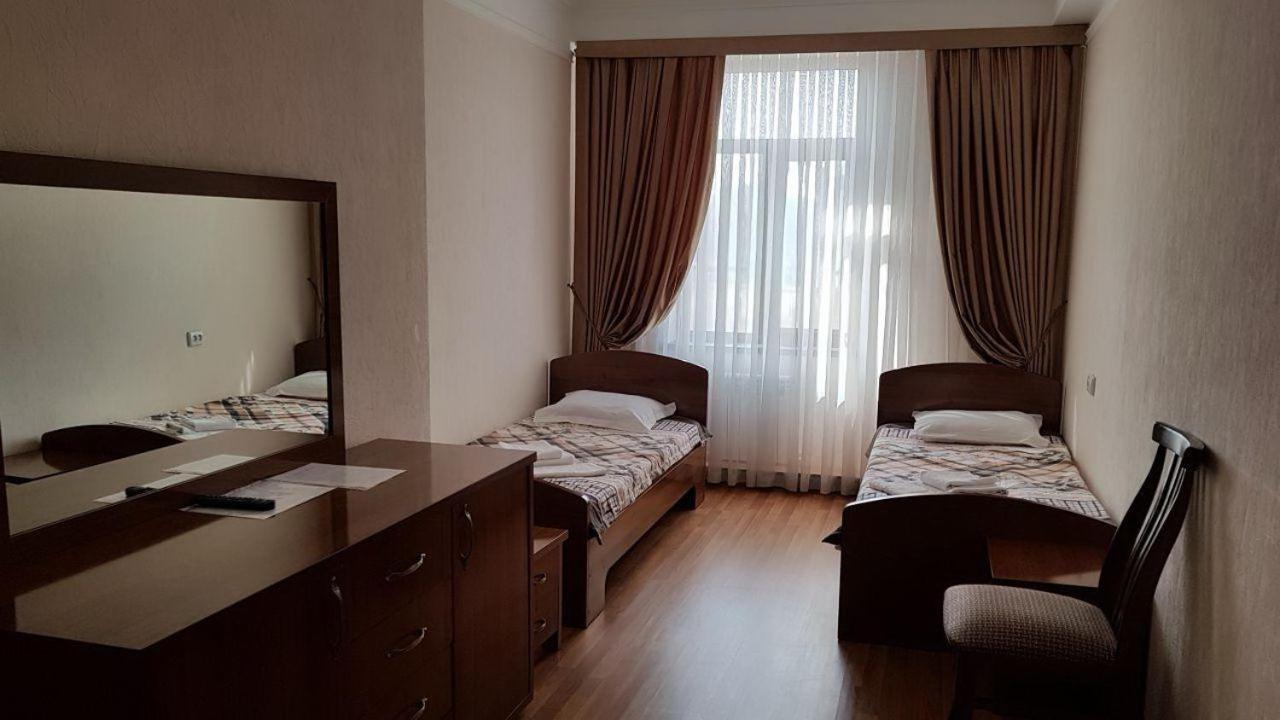 GYM Inn Tashkent Bagian luar foto