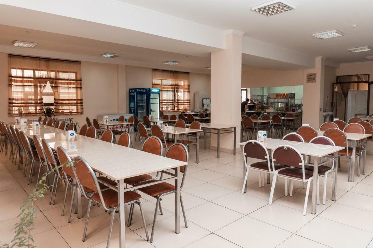 GYM Inn Tashkent Bagian luar foto