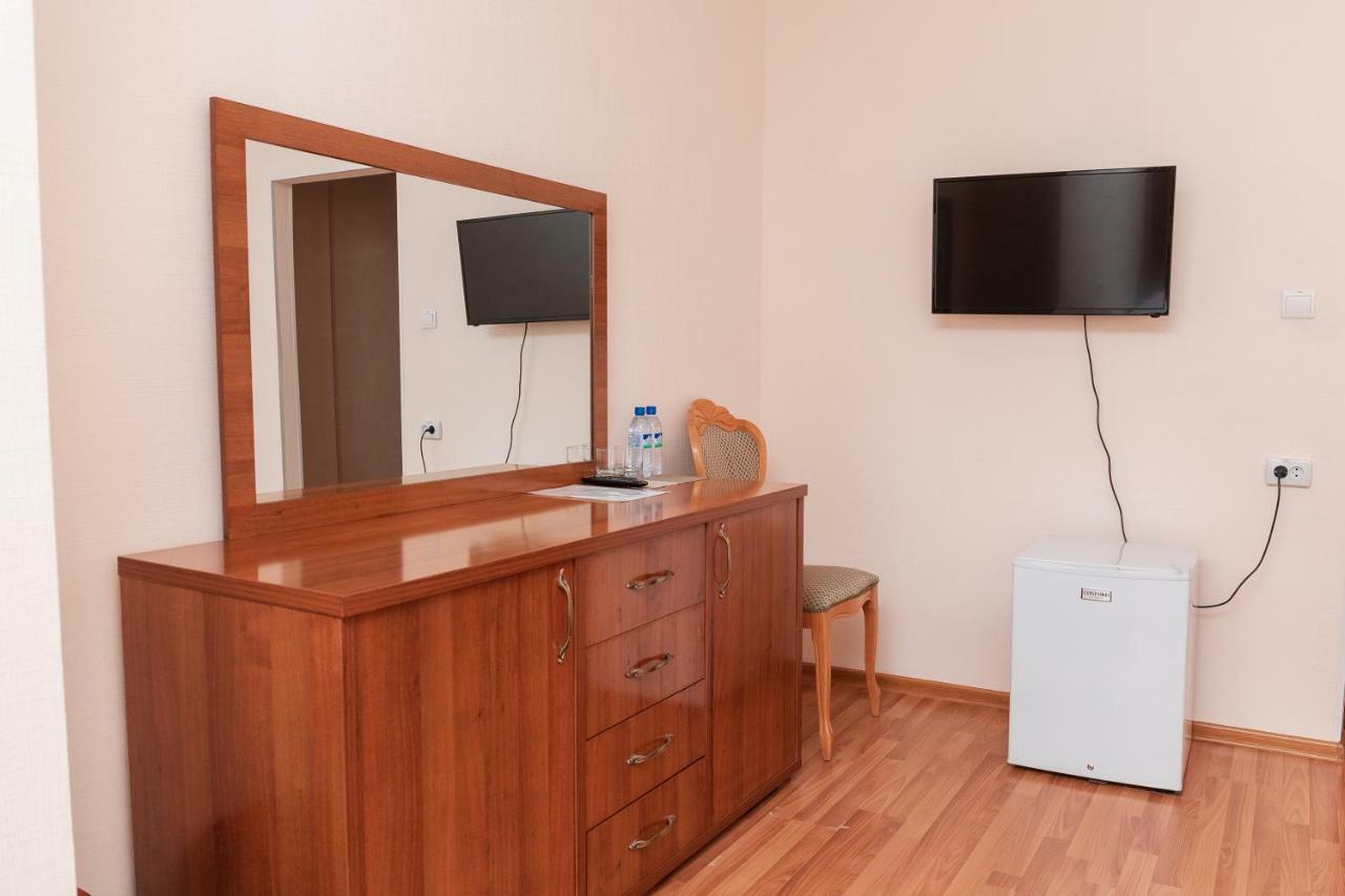 GYM Inn Tashkent Bagian luar foto