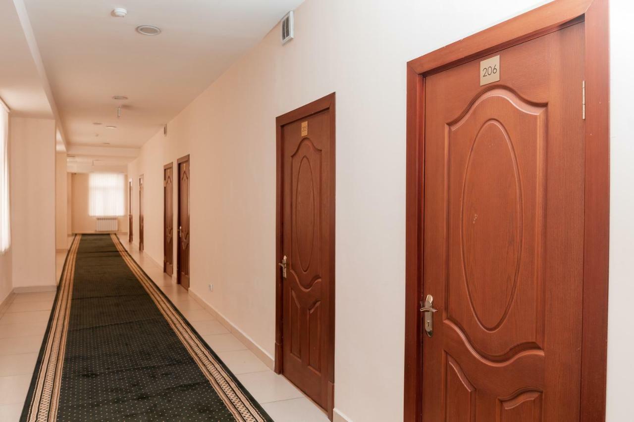 GYM Inn Tashkent Bagian luar foto