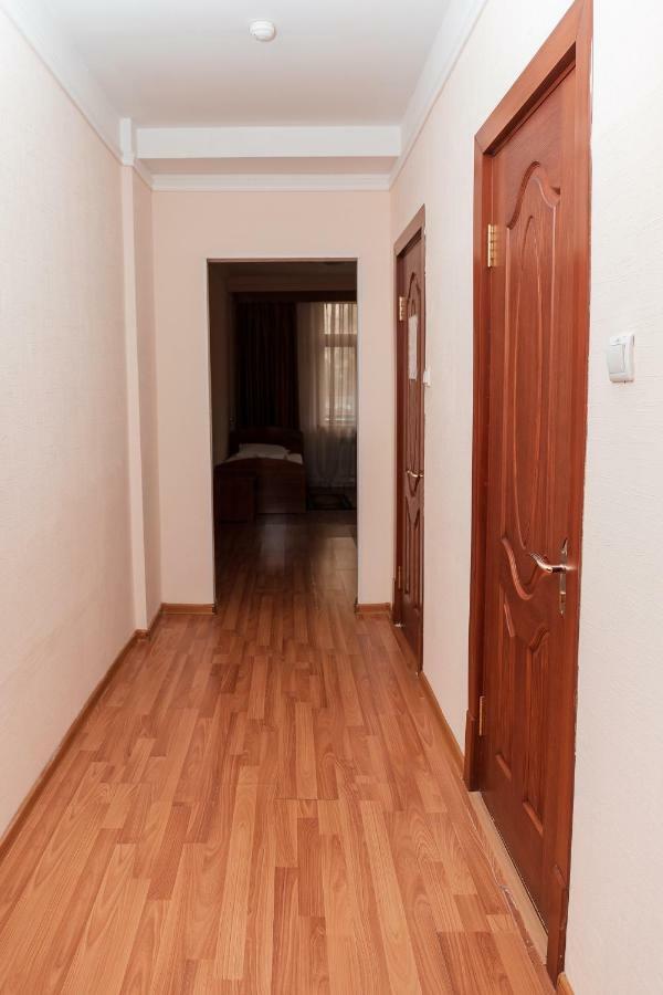 GYM Inn Tashkent Bagian luar foto
